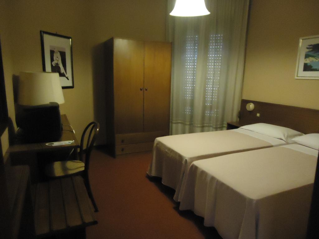 Hotel De La Ville Central Latina Eksteriør billede