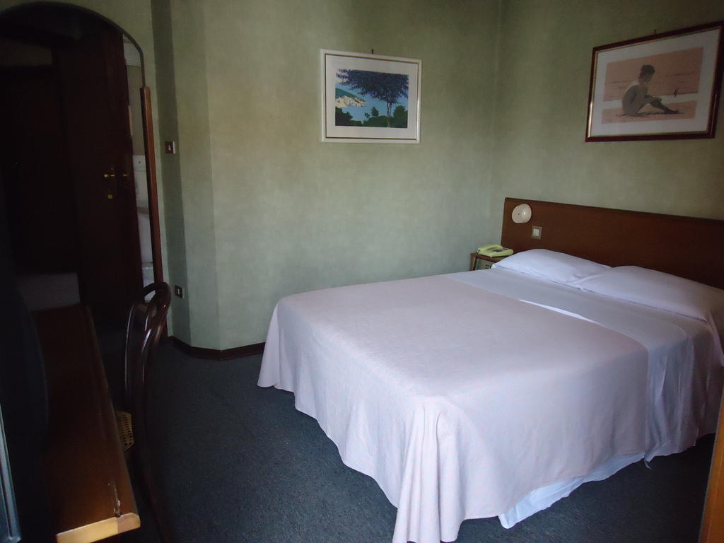Hotel De La Ville Central Latina Eksteriør billede