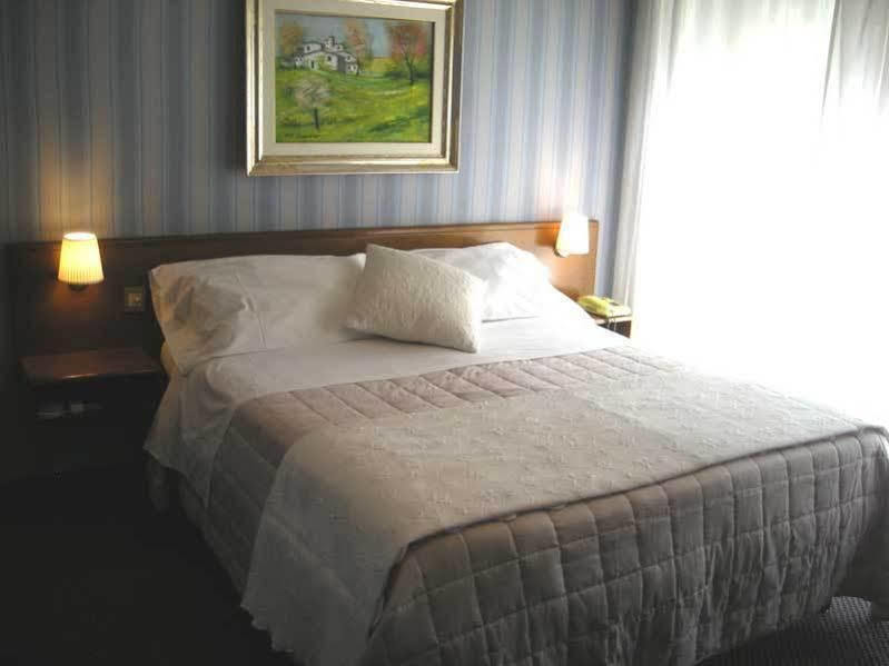 Hotel De La Ville Central Latina Eksteriør billede